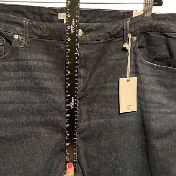 NWT- Good American- Always Fits Good Waist Long Dark Wash Jeans, Size 28-32 - Picture 12 of 16
